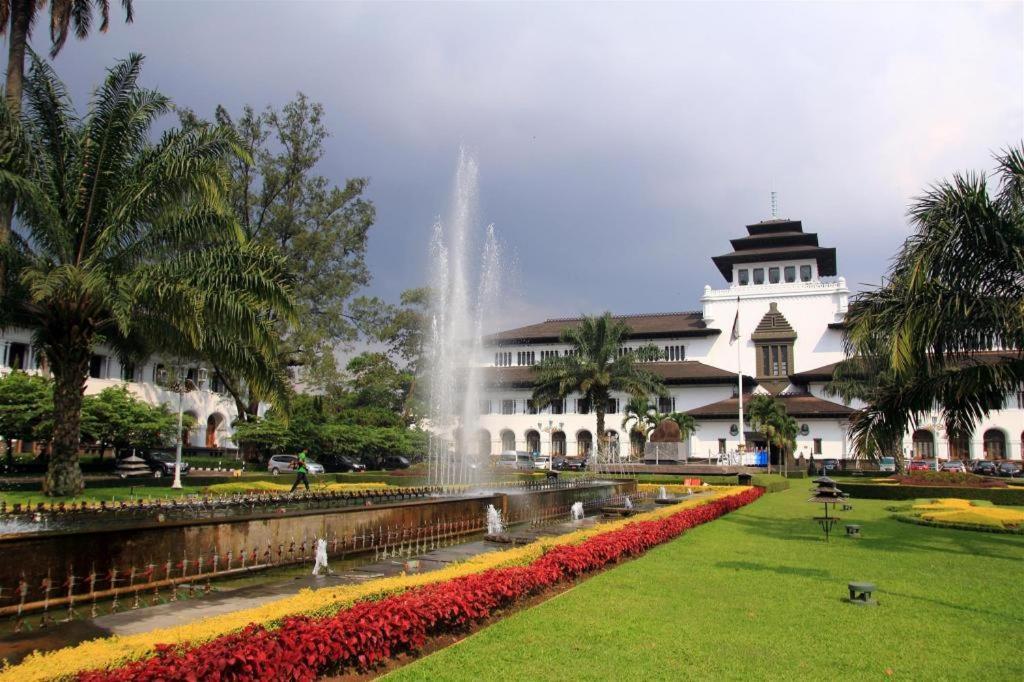 D'Primahotel Bandung Exterior photo